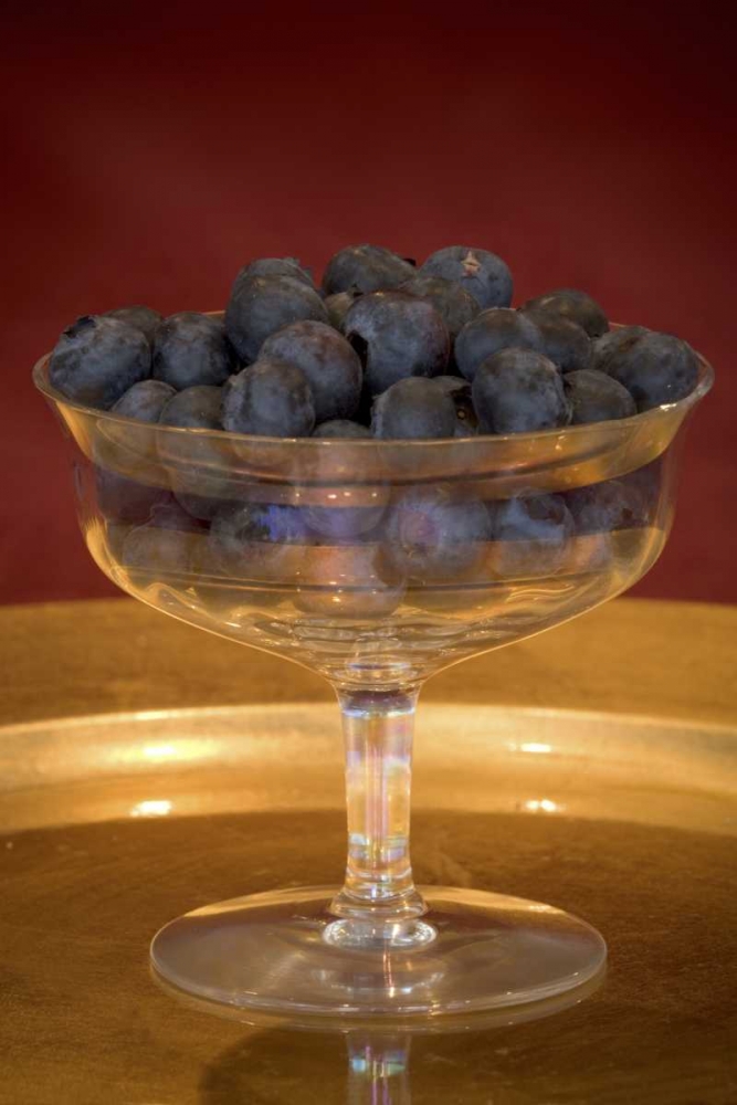 Bowl of blueberries